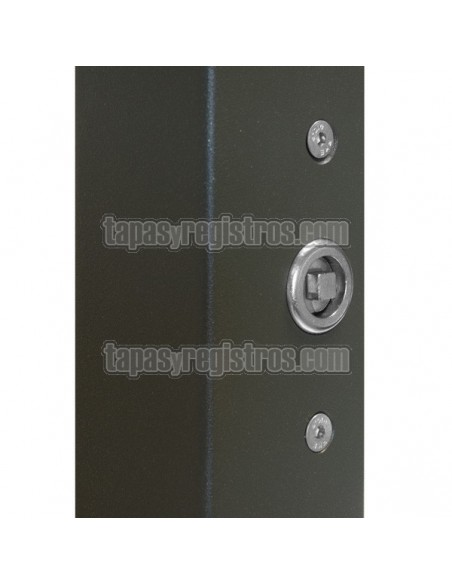 Pilona abatible metálica con cierre seguridad